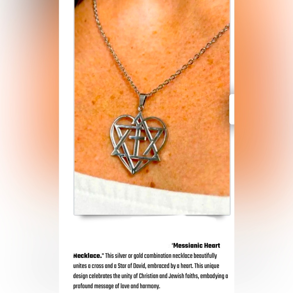Elegant Silver Heart Necklace - Picture 2 of 6